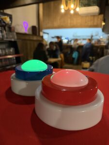Buzzers pour jouer au blind test